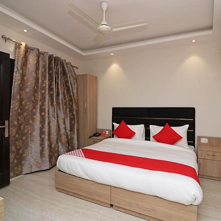 Hotel Delight Mumbai Exteriör bild