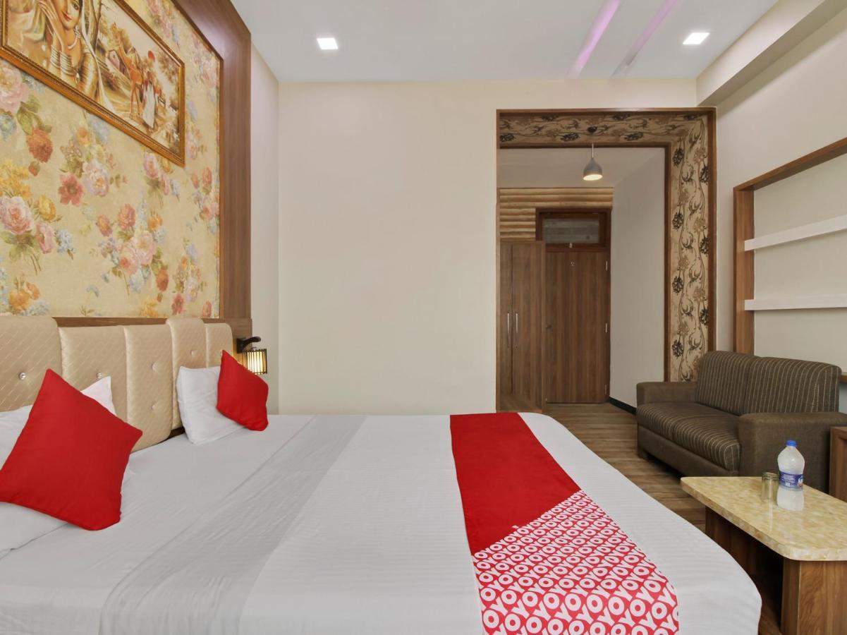Hotel Delight Mumbai Exteriör bild